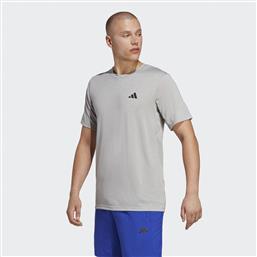 TRAIN ESSENTIALS COMFORT TRAINING TEE (9000133614-63102) ADIDAS PERFORMANCE