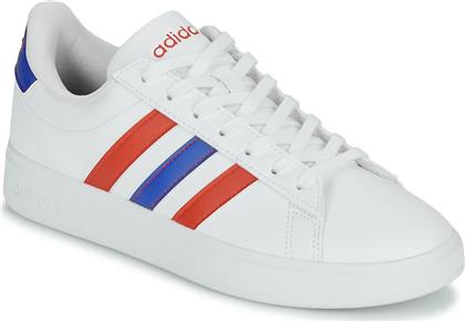 XΑΜΗΛΑ SNEAKERS GRAND COURT 2.0 ADIDAS από το SPARTOO