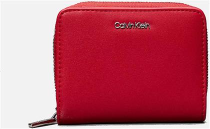 JEANS CK MUST MEDIUM ZIP AROUND WALLET (ΔΙΑΣΤΑΣΕΙΣ: 12 X 10 X 3ΕΚ.) CALVIN KLEIN