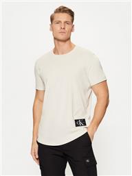 T-SHIRT BADGE TURN UP SLEEVE J30J323482 ΕΚΡΟΥ REGULAR FIT CALVIN KLEIN JEANS