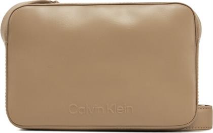 ΤΣΑΝΤΑ EMBOSSED LOGO CAMERA BAG K60K612555 ΚΑΦΕ CALVIN KLEIN