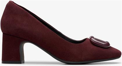 ΓΥΝΑΙΚΕΙΕΣ ΓΟΒΕΣ SUEDE ΜΕ ΧΟΝΤΡΟ ΤΑΚΟΥΝΙ ''FERNIE TRIM'' - 26183038 ΜΠΟΡΝΤΟ CLARKS