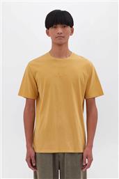 ΑΝΔΡΙΚΟ T-SHIRT ΜΕ ΚΕΝΤΗΜΕΝΟ ΛΟΓΟΤΥΠΟ REGULAR FIT - DLMT000641 ΜΟΥΣΤΑΡΔΙ DIRTY LAUNDRY