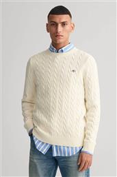 ΑΝΔΡΙΚΟ ΠΟΥΛΟΒΕΡ ΜΕ CABLE KNIT PATTERN ΚΑΙ ΚΕΝΤΗΜΕΝΟ ΛΟΓΟΤΥΠΟ REGULAR FIT - 8050601 ΚΡΕΜ GANT