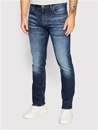 ΤΖΙΝ GUESS