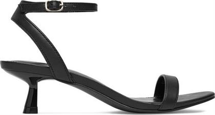 ΣΑΝΔΑΛΙΑ JENNY