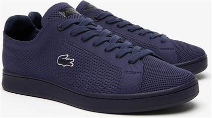ΑΝΔΡΙΚΑ SNEAKERS ΜΟΝΟΧΡΩΜΑ ΜΕ ΚΕΝΤΗΜΕΝΟ ΛΟΓΟΤΥΠΟ ''CARNABY PIQUEE'' - 45SMA002395K ΜΠΛΕ ΣΚΟΥΡΟ LACOSTE