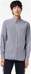 ΑΝΔΡΙΚΟ ΠΟΥΚΑΜΙΣΟ GINGHAM POPLIN ΜΕ ΨΙΛΟ ΚΑΡΟ ΣΧΕΔΙΟ ΚΑΙ ΤΣΕΠΗ ΜΕ ΚΕΝΤΗΜΕΝΟ ΛΟΓΟΤΥΠΟ REGULAR FIT - CH5621 ΜΠΛΕ ΣΚΟΥΡΟ LACOSTE