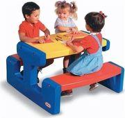 LARGE PIC-NIC TABLE IN RED LITTLE TIKES