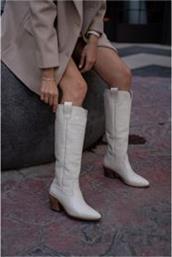 ΓΥΝΑΙΚΕΙΕΣ ΜΠΟΤΕΣ MADAMRA