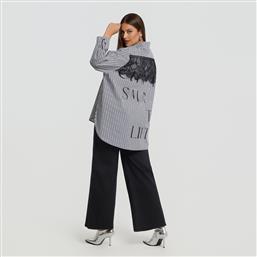 ΡΙΓΕ OVERSIZED ΠΟΥΚΑΜΙΣΟ ΜΕ ΔΑΝΤΕΛΑ & STATEMENT PRINT MAT FASHION