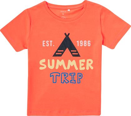 T-SHIRT ΜΕ ΚΟΝΤΑ ΜΑΝΙΚΙΑ NMMDAC NAME IT