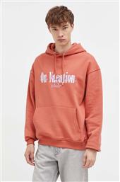 ΜΠΛΟΥΖΑ ON VACATION