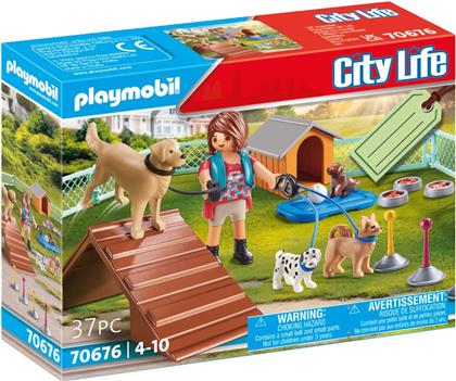 CITY LIFE GIFT SET ΕΚΠΑΙΔΕΥΤΡΙΑ ΣΚΥΛΩΝ 70676 PLAYMOBIL
