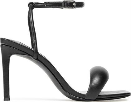 ΣΑΝΔΑΛΙΑ STEVE MADDEN