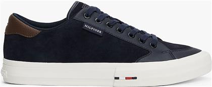 ΑΝΔΡΙΚΑ SUEDE SNEAKERS ΜΕ ΛΟΓΟΤΥΠΟ - FM0FM05458 ΜΠΛΕ ΣΚΟΥΡΟ TOMMY HILFIGER