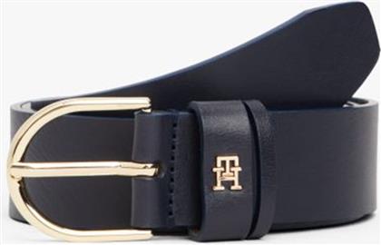 ΓΥΝΑΙΚΕΙΑ ΔΕΡΜΑΤΙΝΗ ΖΩΝΗ ΜΕ ΜΕΤΑΛΛΙΚΟ MONOGRAM ''ESSENTIAL EFFORTLESS 3ΓΥΝΑΙΚΕΙΑ ΖΩΝΗ. ΜΕΤΑΛΛΙΚΟ MONOGRAM. ΔΙΠΛΟ ΚΟΥΜΠΩΜΑ. ΣΤΡΟΓΓΥΛΗ ΜΕΤΑΛΛΙΚΗ ΑΓΚΡΑΦΑ. ΠΡΟΕΛΕΥΣΗ: ΙΤ. 100% ΔΕΡΜΑ SARKK ΑΕ.5'' - AW0AW17757 ΣΚΟΥΡΟ ΜΠΛΕ TOMMY HILFIGER