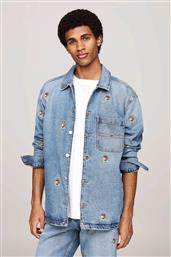 ΑΝΔΡΙΚΟ DENIM OVERSHIRT ΜΕ ALL-OVER ΚΕΝΤΗΜΕΝΟ ΛΟΓΟΤΥΠΟ REGULAR FIT - DM0DM20437 DENIM BLUE ΑΝΟΙΧΤΟ TOMMY JEANS