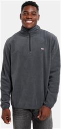 TJM REG S FLAG POLAR 1/4 ZIP (9000201096-26405) TOMMY JEANS