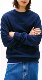 TJM RLX WAFFLE SCRIPT CREW TOMMY JEANS