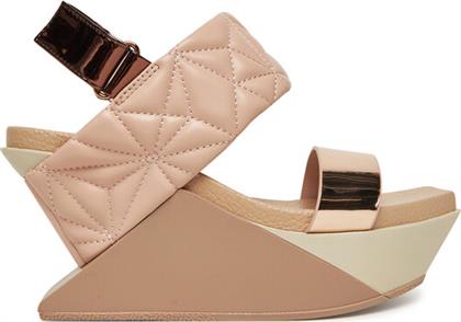 ΣΑΝΔΑΛΙΑ UNITED NUDE