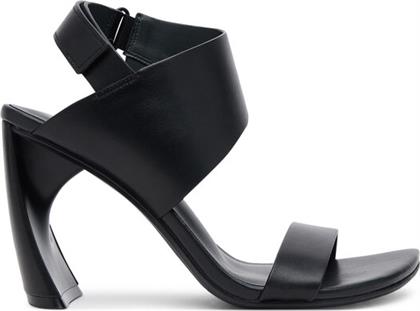 ΣΑΝΔΑΛΙΑ UNITED NUDE